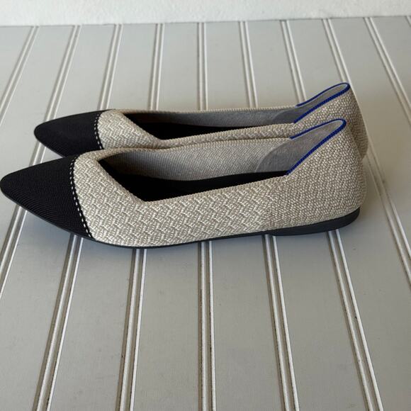 Rothy’s Size 10.5 Cream Black pointer tuxedo size 10.5 shoes. - Picture 3 of 13